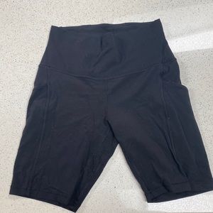 lululemon fast & free biker shorts size 6 with pockets